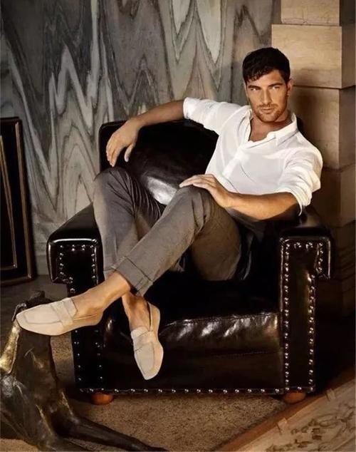 男士 | 你似乎还缺一双耍帅必备的乐福鞋