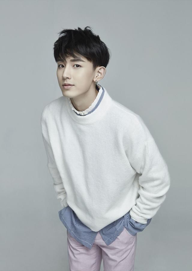 鹿晗杨洋都已过气,网评六大小鲜肉出炉,每一个