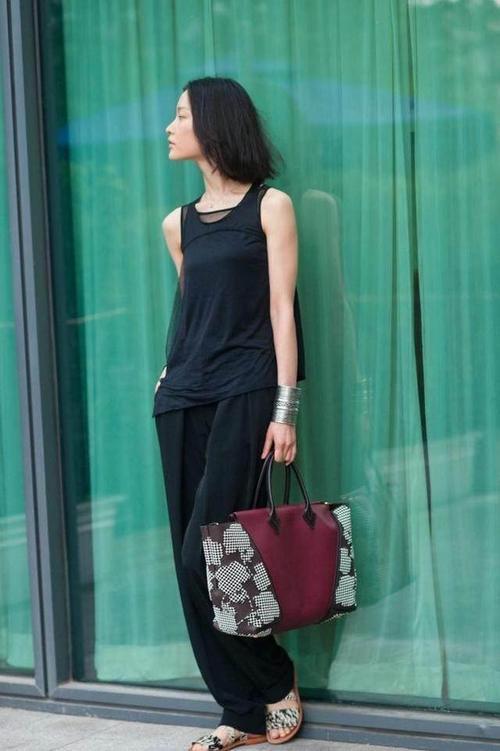 她是T台皇帝,被赞气质和王菲有得一拼,被称为