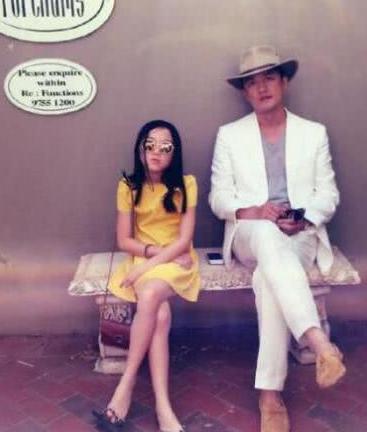 李嫣深夜孤独发照称自己丑陋,背影孤单,忙