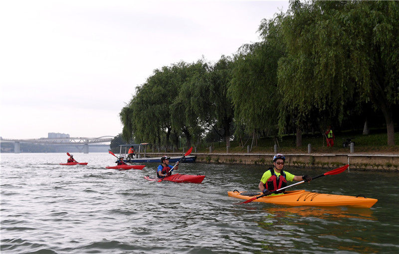 衢州柯城森林运动小镇举办国际划骑跑赛