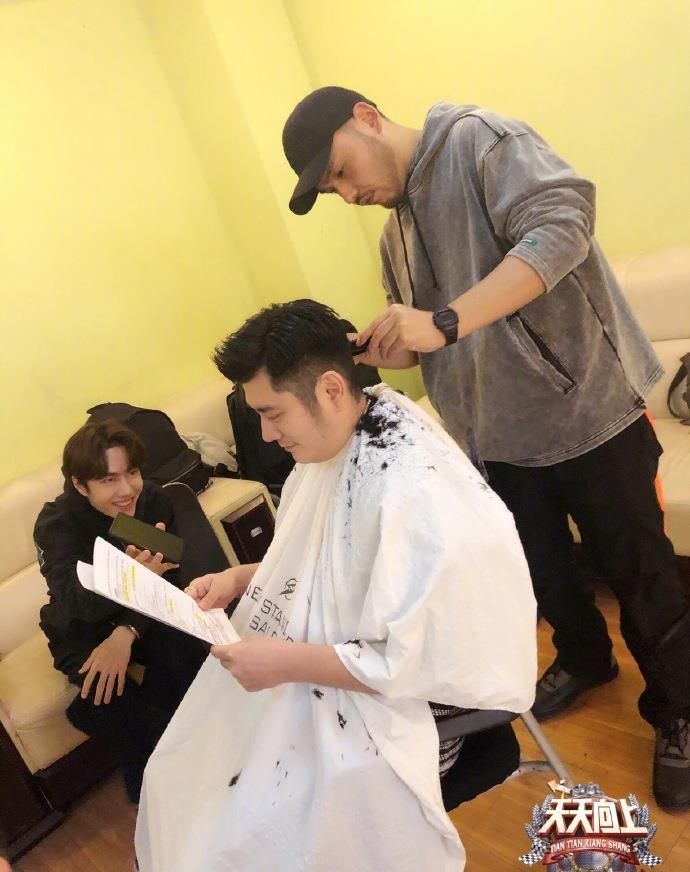 王一博为何能上天天向上