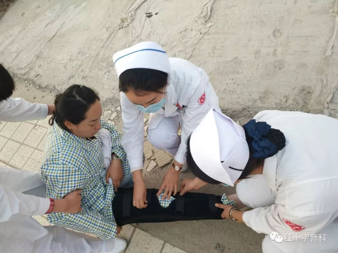 生命与时间赛跑- 红十字骨科医院进行地震应