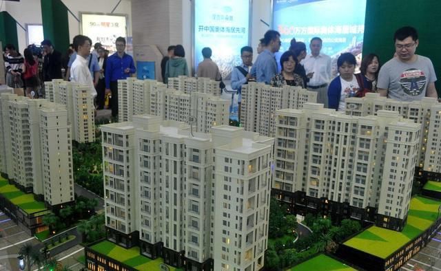 宁可房子空着卖不出去，也不肯降价出手，开发商到底想干嘛?