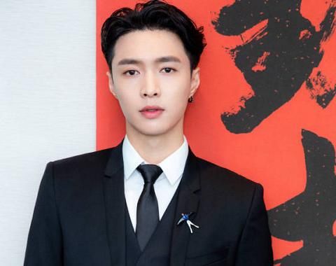 张艺兴练习生计划正式启动，看到报名条件，估计没人敢去吧