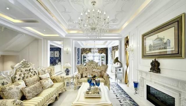 广州老破小没钱装欧式？不拆不砸花1.6万，用对欧式新古典“三大特色”让家秒变法式电影片场