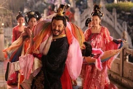 妃子来了例假,愁坏了妃子,乐坏了皇帝,她们原来是这样侍寝的