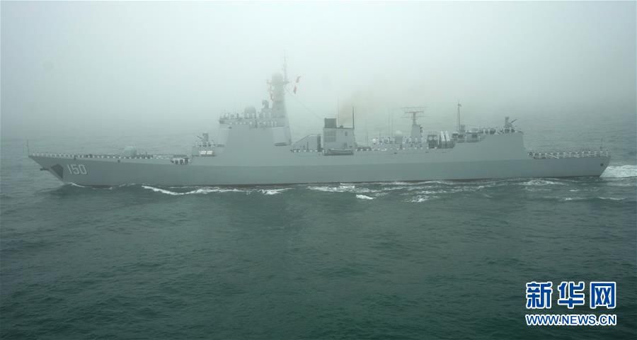 图集:庆祝人民海军成立70周年海上阅兵受阅装