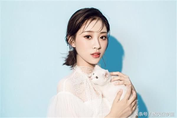 抖音超火的4首配乐,第2首单曲循环,最后1首不