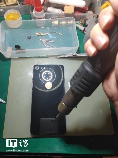 IT之家网友改装坚果Pro 2透明 探索版 _【快资