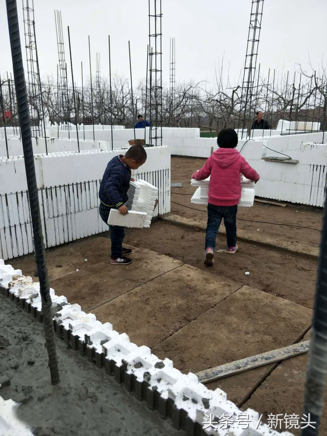 泡沫建房开始在农村流行，20天可建成一栋别墅