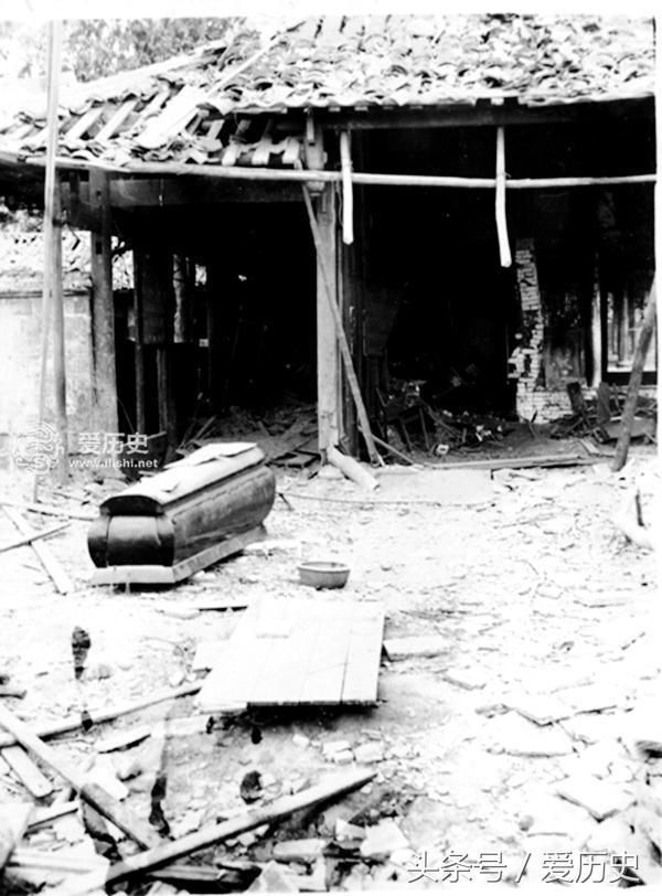 日军针对成都的七二四轰炸 惨死在母亲怀里的