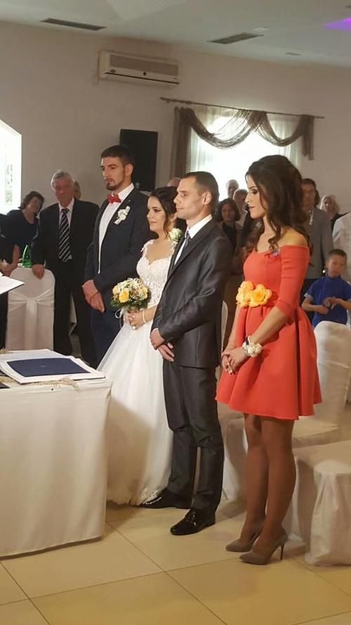 百嘉31岁主教练结婚了,欧足联A级教练证书持