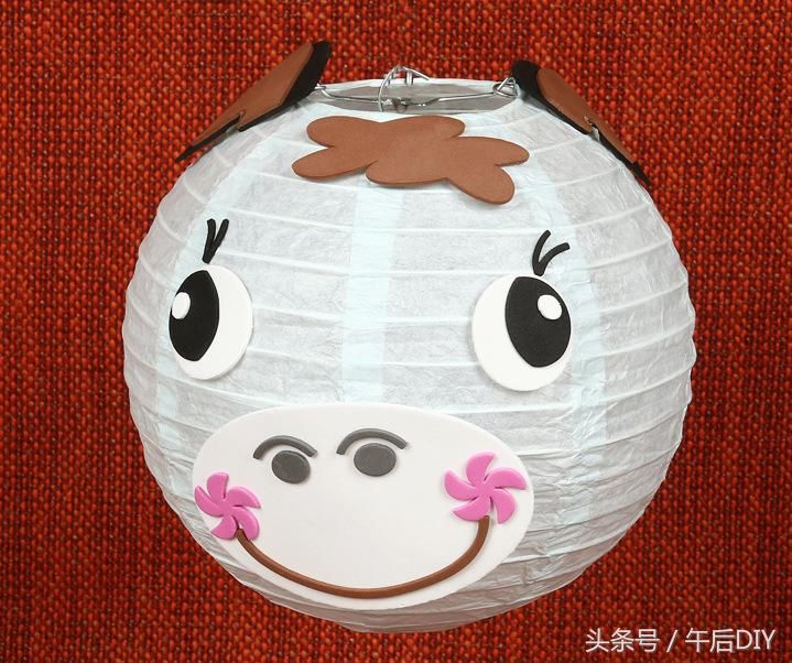 元旦就要到了,和自己的孩子手工做个灯笼,为家