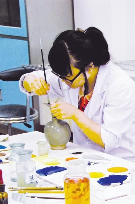 85后陶瓷修复师曹元元:我的眼里只看得到文物