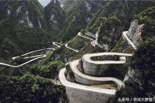 世界上15个超危险道路这些人真的在冒着生命危险在前进啊!