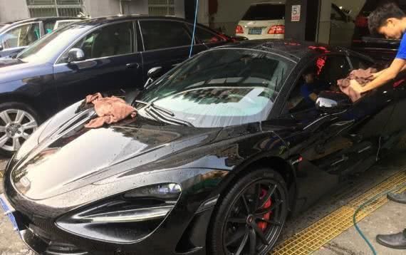迈凯伦720S猛踩下油门,油耗多高?真实数据,换算后难以置信 冠现金百利宫娱乐