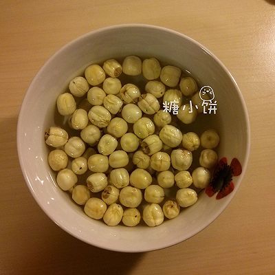 斑纹豆沙莲蓉月饼