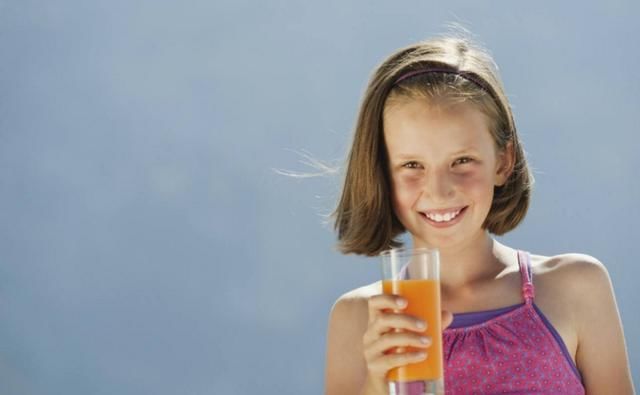 小孩不喜欢喝水怎么办?妈妈需要知道这些