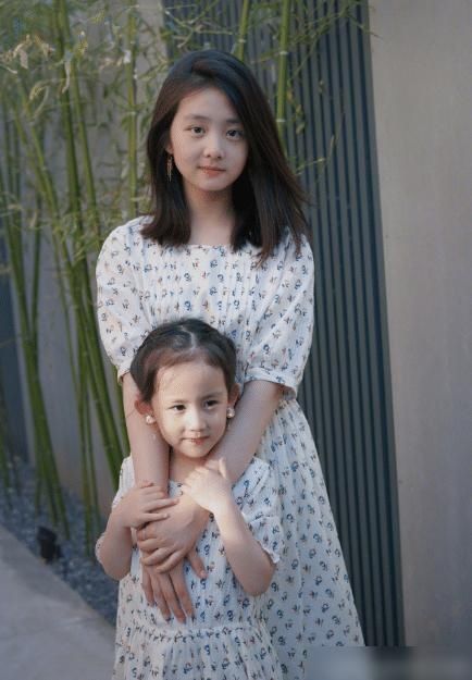 孙莉为补贴家用复出？接班黄磊继续捧女儿黄多多疑不被名媛圈接受