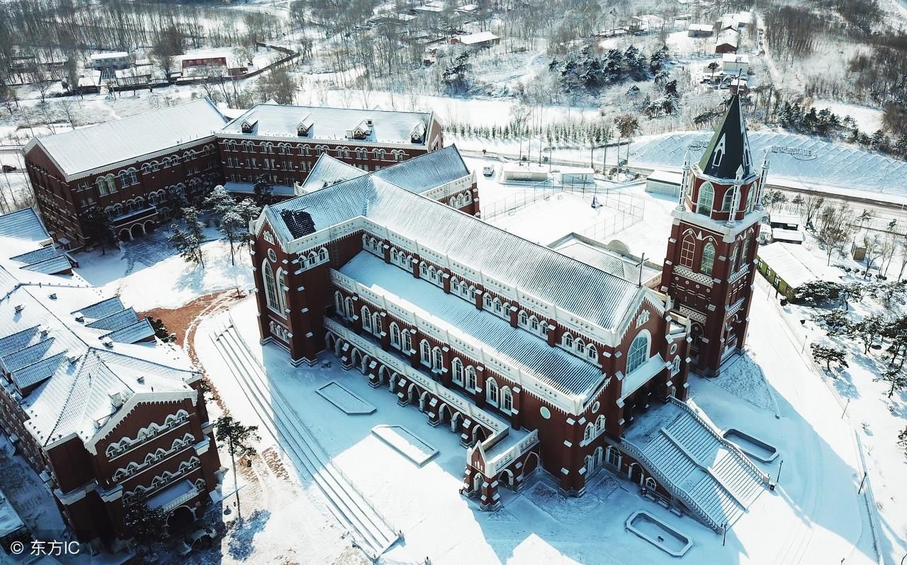 沈阳：航拍百年名校，东北神学院，带您领略雪后震撼美景