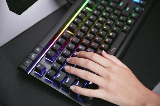 Alloy Elite RGB 上手容易放下难