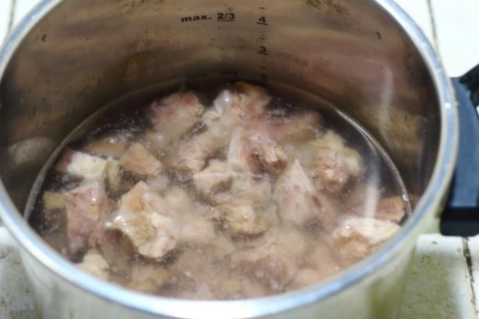 这样做的咖喱牛肉饭，又简单又好吃，还不贵，几天不吃就馋