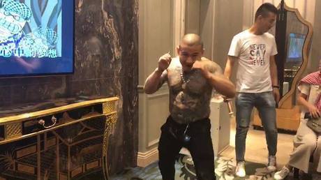 昆山龙哥死了,这个社会还有无数个龙哥,扫黑除