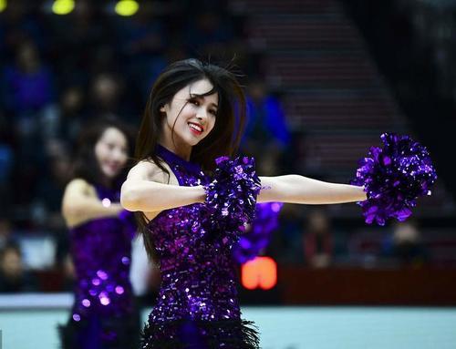 广东绝杀新疆和广夏同获七连胜,CBA最新排名