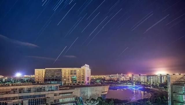 打造临港新片区