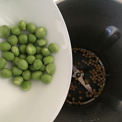 豌豆绿豆大米豆浆