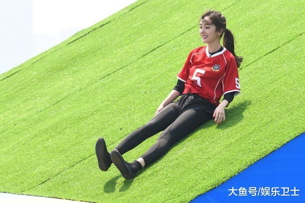 杨幂跑男节目中闪电折返跑失败落水, 队友陈赫