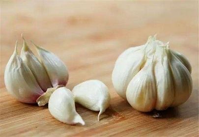 大蒜可以鉴定地沟油?自制水果酵素瘦身美容?