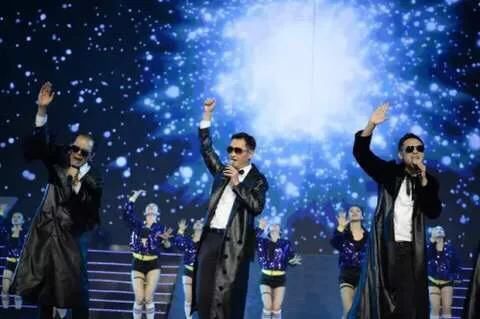 腾讯每人一部手机