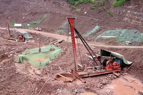 仁沐新高速马边支线马边段全力推进