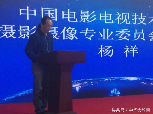 美摄APP与光明网联手举办的感触新时代,记录