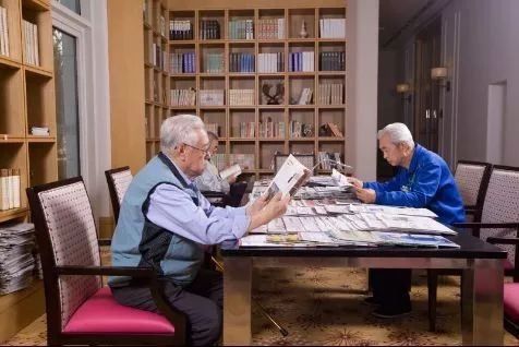 市区人口少于300万