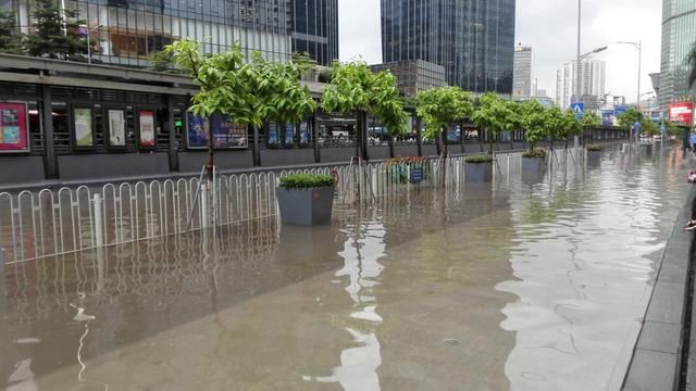 一座被水包围的城市广州