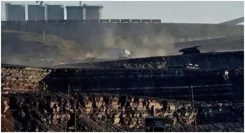 世界10大露天煤矿排名,中国2个,美国3个,每一个