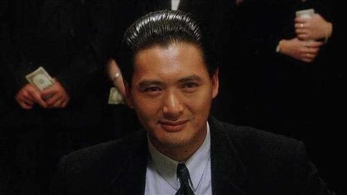 气场不输周润发的万梓良，如今却撞脸谢广坤