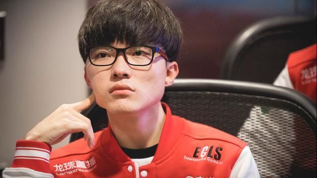 Faker又出黑科技,中单诺手把剑圣宝石给虐了