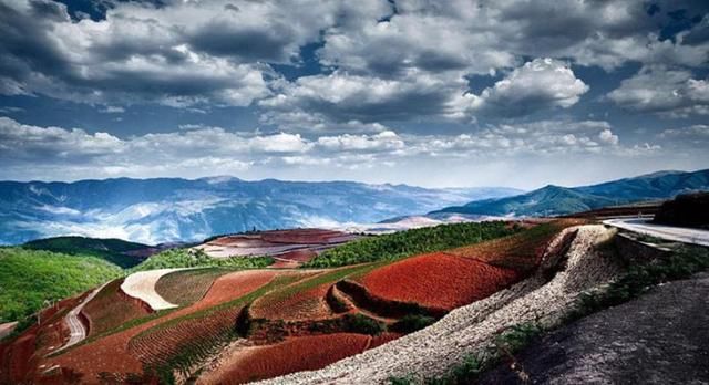 同为旅游大省，出现一样问题，为啥原谅海南，却不原谅云南