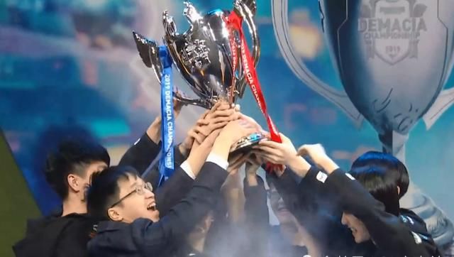 2019德杯rng夺冠视频