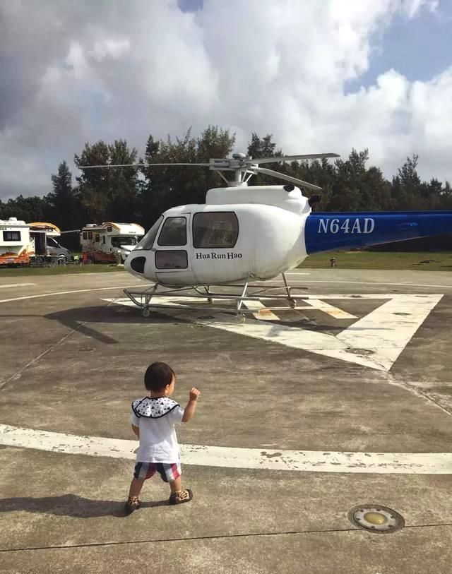 辣妈带娃海南房车行 房车虽小 院子很大