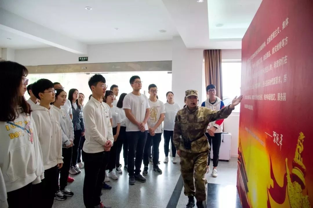 青春心向党·建功新时代纪念五四运动100周