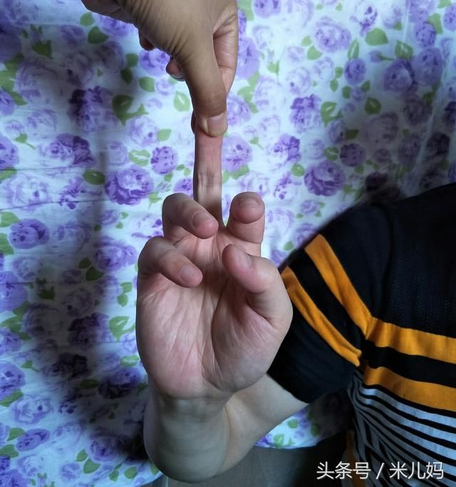 喂药愁!喂药难!儿科医生一绝招,宝宝一点不会呛到,不会吐