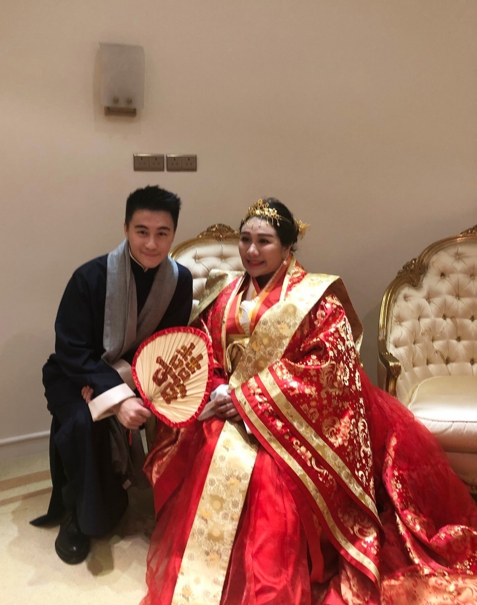 何超盈老公辛奇隆是富二代嗎？辛奇隆家庭背景父母是干什么的（2）