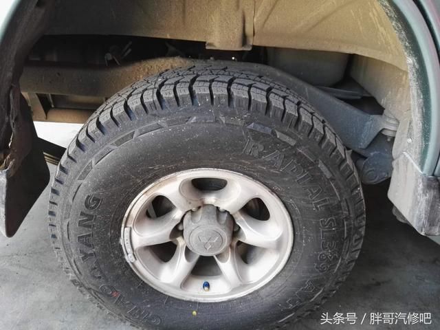 猎豹黑金刚v63.0自吸发动机,哪里有坑哪里去,就