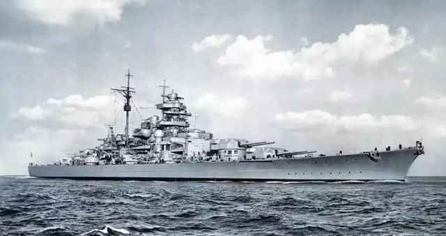 德国最强战舰,英国出动2艘航母8艘战巡,3个小