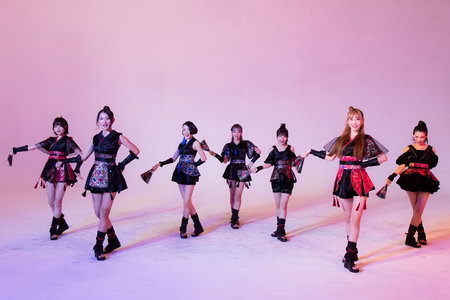 SING女团《寄明月》MV获好评 网友:古风舞蹈